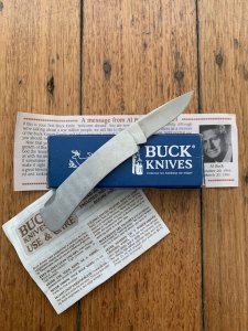 Buck Knife: 1993 Buck Model 525 White Tail Deer Small Folding LockBack Knife