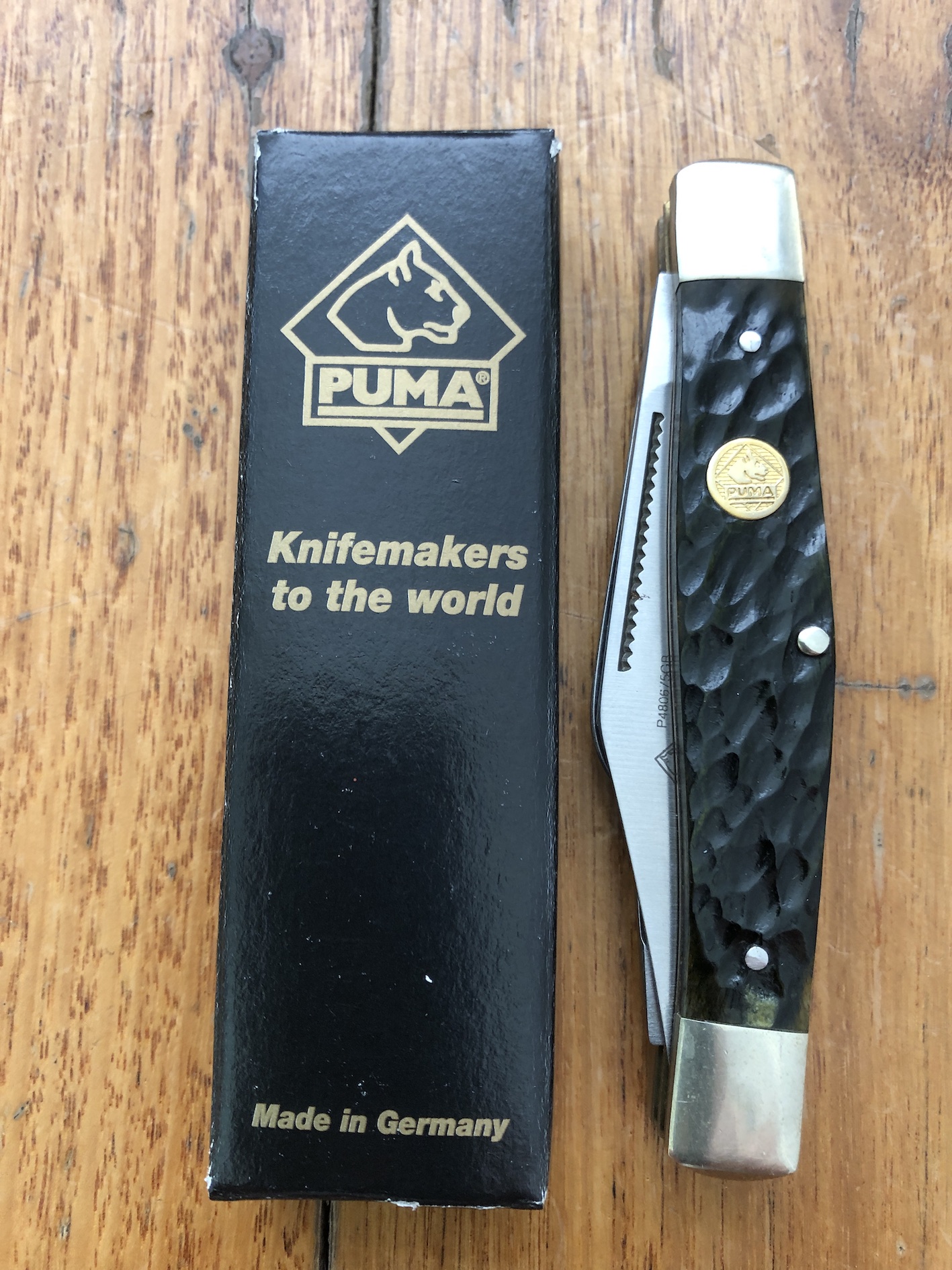 Puma Knife Puma Stockman Folding Knife with Green Bone Handle with Box