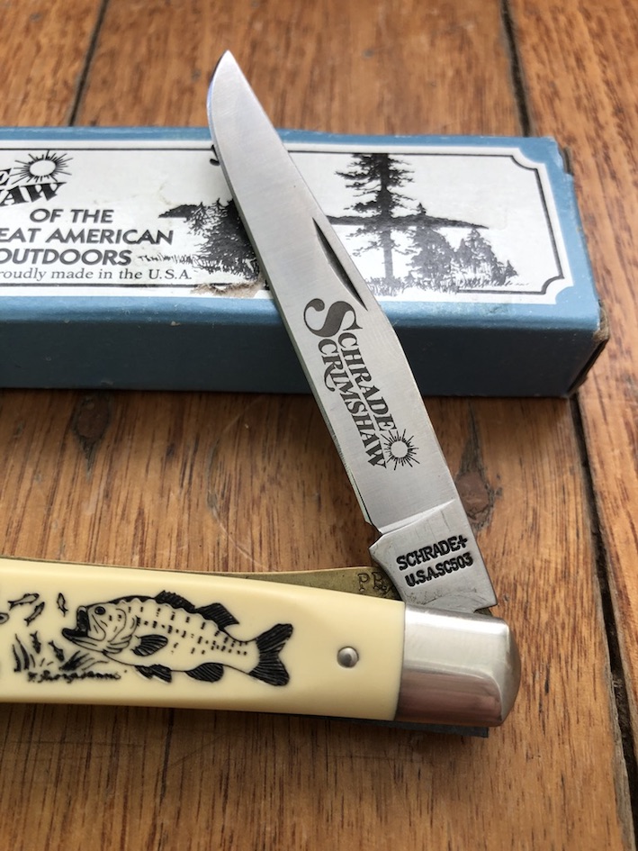 Schrade Vintage Limited Edition USA-Made Scrimshaw Folding Bass Fish Knife
