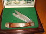 Schrade Ducks Unlimited 2-Bladed USA-Made Folding Knife in Wooden Gift Box