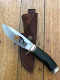 Buck Knife: Buck Rare 192 Ducks Unlimited Vanguard Knife with Hunter & Dog Cut Out