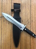 Azero Knives: Ebony Handled Double Edged Dagger