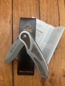 Puma Knife: Puma 2005 Shark Tactical Folding Lock Knife