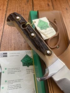Puma Knife: Puma Original 1987 White Hunter 116375 in original box & warranty