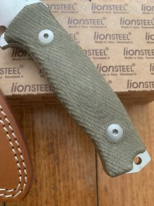 LionSTEEL Italy. Model M5 CVG-1 Green Canvas Micarta Handle with Leather Sheath