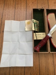 Puma Knife: Puma Original 1987 SEA HUNTER 17 6363 in Original Sheath and Matching Wooden Box