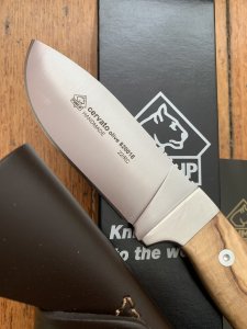 Puma Knife: Puma IP 820018 Cervato Olive Wood handle