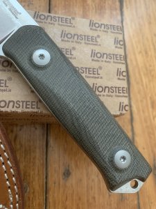 LionSTEEL Italy. Model B41-2 CVG Green Canvas Micarta Handle with Leather Sheath