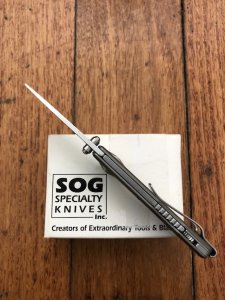 SOG Vintage Original SOG BLINK GRAPHITE Small Folding Lock Knife