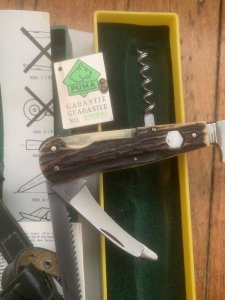 Puma Knife: Puma 1990 Waidmesser GameKeeper Knife with Stag Handle & Green & Yellow Box #24091