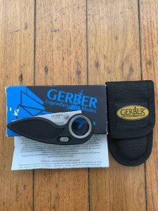 GERBER USA Chameleon II Folding Knife with Pouch and Original Box.