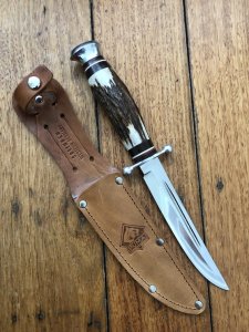 Puma Knife: Puma Circa 1980's Original 7123 Medium Scout/Hunter Knife with Sambar Handle and Original Sheath
