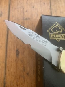 Puma Knife: Puma 2013 Rosewood Handled Falkner 22 3515 Lock Back Folding Knife