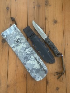 Kizlyar Knife: Kizlyar D2 Original ENZO Silver Straight Blade with G10 Handle