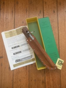 Puma Knife: Puma 1973 Rabbiter Set in Original Sheath and Plastic Box with Tag