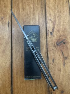 Puma Knife: Puma 2002 Handic Black Frame & Dark Stag Slab Linerlock Folding Knife