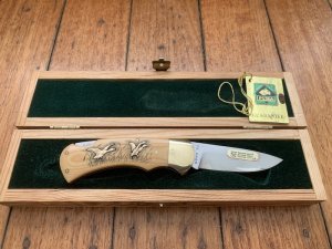 Puma Knife: Puma Original Puma 715 4 Star Dog & Duck Scene Folding Lock Blade Knife with Presentation Box