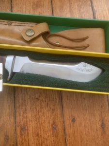 Puma Knife: Puma 6375 Rare 1983 White Hunter Knife with Jacaranda Handle Original Plastic Box & Matching Warranty