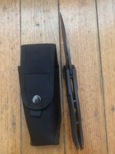KNIGHT'S ARMAMENT SK-02 Large Black Part Serrated Folding Knife with Black Pouch