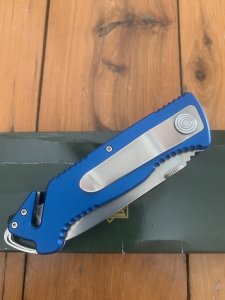Puma Knife: Puma Very Rare 2007 Model 890012 PFR (Police Fire and Rescue) Folding Knife in Original Box