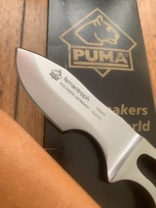 Puma Knife: Puma Very Rare 2002 'FERRANTROPH' Skeleton Knife in Leather Sheath