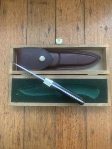Puma Knife: Puma Original 1979 4 Star Fixed Blade Knife with Black Ebony Layered Handle in Original Wooden Box #13971