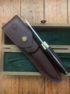 Puma Knife: Puma Original 1980's-90's 4 Star Fixed Blade Knife with Black Ebony Handle in Original Wooden Box
