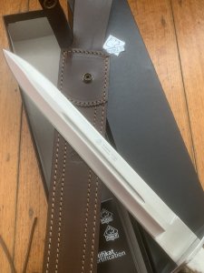 Puma Knife: Puma IP El Perro Boar & Deer Hunter with Stag Antler Handle