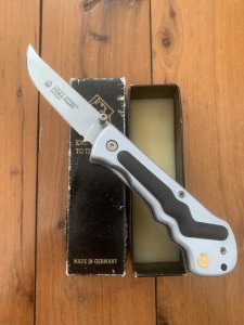 Puma Knife: Puma 230400 FLASH Brushed Silver Black Rubber Linerlock Folding Knife