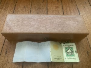Puma Knife: Puma Pre-64 Original Puma SEA HUNTER Wooden Box with Correct Paperwork
