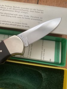 Puma Knife: Puma Original 1977 Full Size 4 Star 725 Folding Lock Blade Knife with Ebony Micarta Handle in Original Box #29771