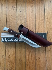 Buck Knife: Older 1996 Buck 124 Frontiersman Collectable Knife with Cocobolo Dymondwood Handle and original Box