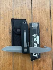 Buck Knife: Buck Cross Lock Deputy 1 Twin Blade Folding Lockback Knife with Pouch