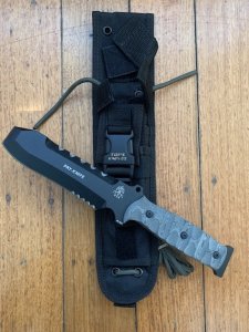 TOPS USA FELONY STOP M-025 KNIFE with Black Tactical Kydex Knife Sheath