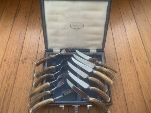 ASHBERRY Sheffield England 1930's-50's 12 Piece Stag Handled Knife & Fork Set.