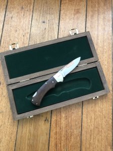 Puma Knife: Puma Original Winchester 1894 Rifle 4 Star Folding Lock Blade Knife with Wooden Presentation Box 1 of 1894