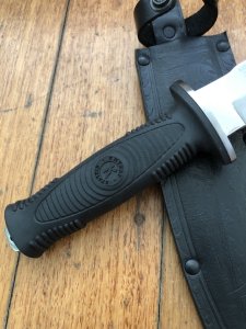 Kizlyar Knife: Kizlyar Original Mirror Finish Sh-8 Straight Blade with Rubberised Handle No: 5029