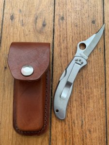 Spyderco SEKI Japan 1990's G-2 WORKER Straight Blade Lock Back Folding Knife with Pouch