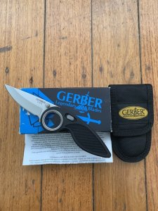 GERBER USA  Stud Gator Folding Knife with Pouch and Original Box.