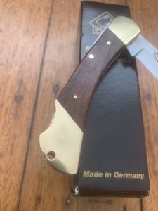Puma Knife: 2018 Puma Deer Hunter Full Sized Folding Lock Knife with Plumwood Handle