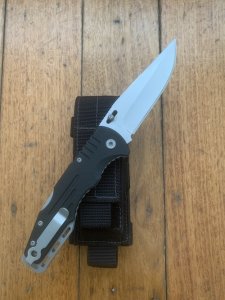 SOG Original SALUTE Folding Lock Knife with Quality Original Pouch