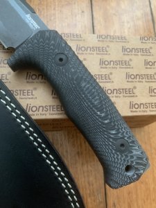 LionSTEEL Italy. Model T5 MI Canvas Micarta Handle Black Blade with Leather Sheath