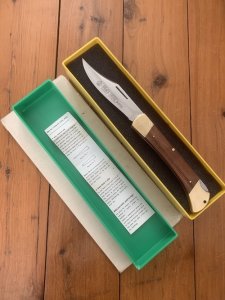 Puma Knife: Puma 1995 Trail Boss/Emperor 975 Folding Knife with Jacaranda Handle Original Box #25591