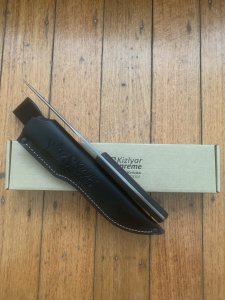 Kizlyar Knife: Kizlyar Original D2 Caspian Straight Blade with Rubberised Handle