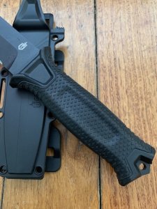 GERBER USA Made Black Stealth Model Drop Point Military Knife in Tactical Sheath