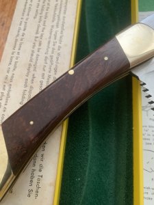 Puma Rare Model 971 Plainsman 1969 Saw and Blade Folding Knife with original box & Paperwork #96011
