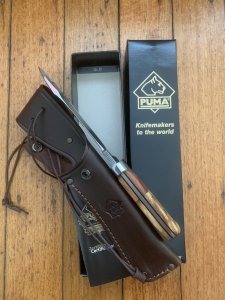 Puma Knife: Puma German Special Edition 'LION' Model White Hunter with Plum/Olive Handle #111