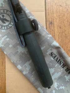 Kizlyar Knife: Kizlyar Original Phoenix Black Military Knife with Elastron Rubberised Handle and Leather Sheath #628