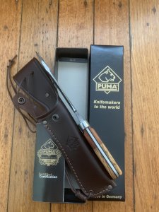 Puma Knife: Puma German Special Edition 'LION' Model White Hunter with Plum/Olive Handle #117