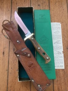Puma Knife: Puma 11 6385 Original Right 1968 Hand  Trappers Companion in Puma Sheath and Original Box